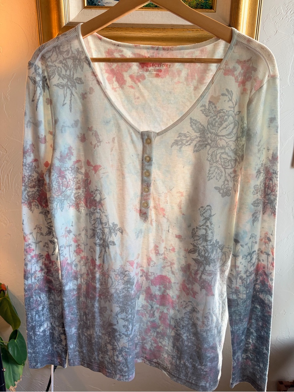Natural Collection Multicolor Sz M Floral V-Neck Henley Long Sleeve Knit T-Shirt